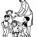 Воспитательница с детками - раскраска №12763