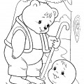 Медведь с клюкой и колобок - раскраска №513
