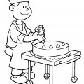 Повар делает торт - раскраска №12019